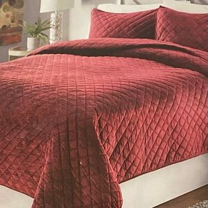Luxurious Red Mink Quilt King Size